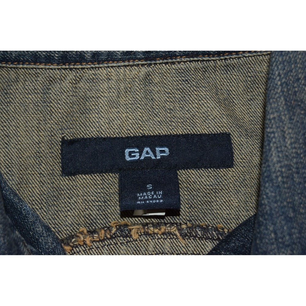 Vintage Gap Denim Jacket Womens Small Dark Wash Trucker Y2k Buttons Collared - Picture 4 of 6